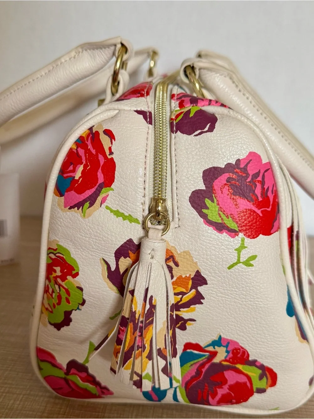 OOAK NWT BETSEY JOHNSON FRINGY FLORAL SATCHEL BAG WHITE W/GOLD HARDWARE 13x9”